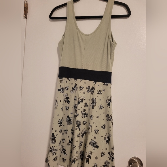 Legend of Zelda Link Between Worlds skater dress Hot Topic - Picture 3 of 4